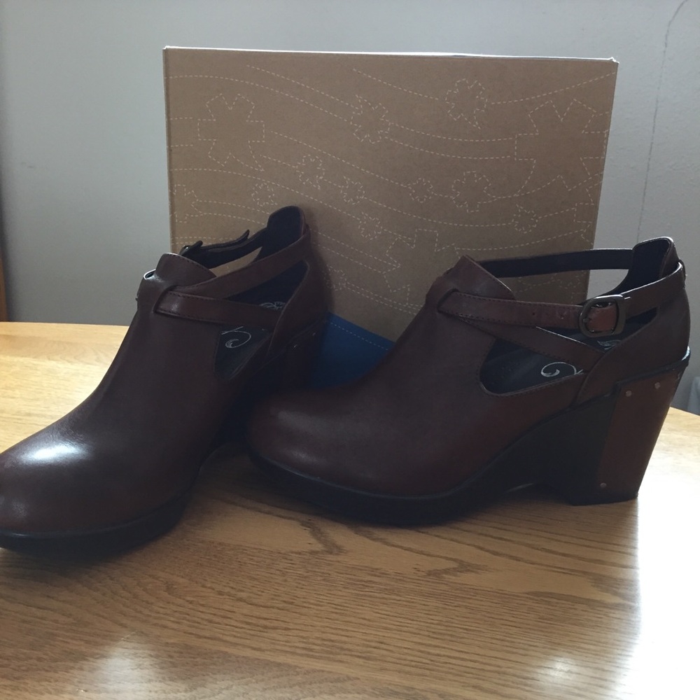 Dansko Wedges